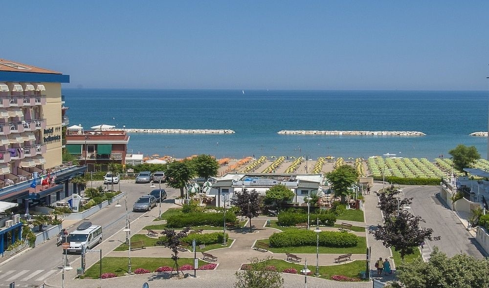 Hotel Losanna Gabicce Mare0