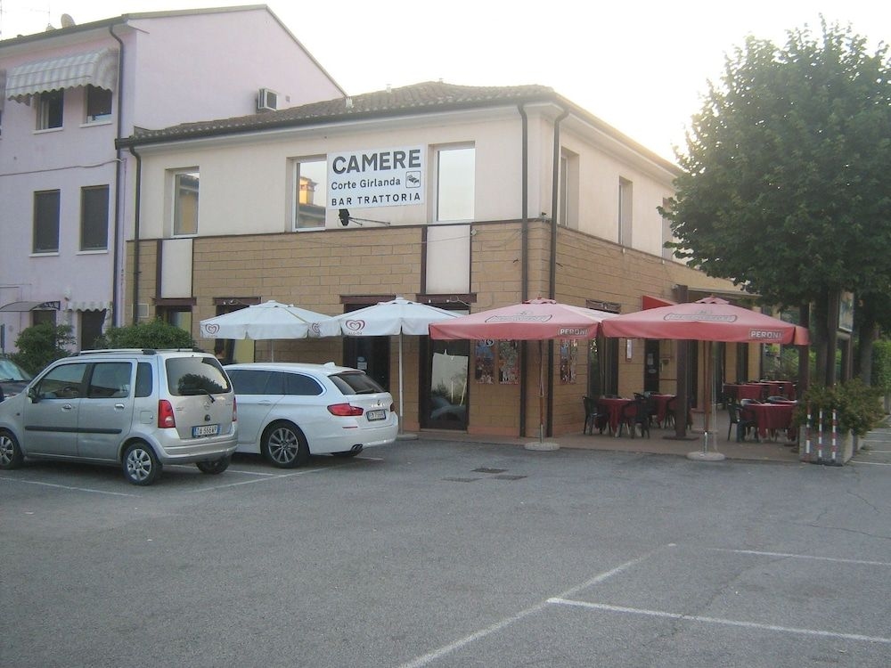 Corte Girlanda2
