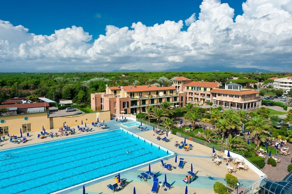 Continental Resort0