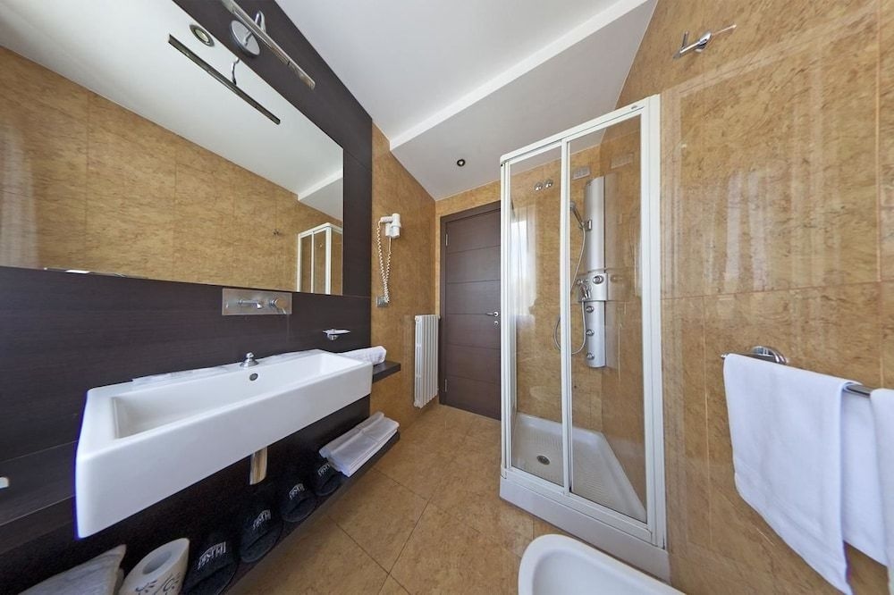 Inverigo Hotel4