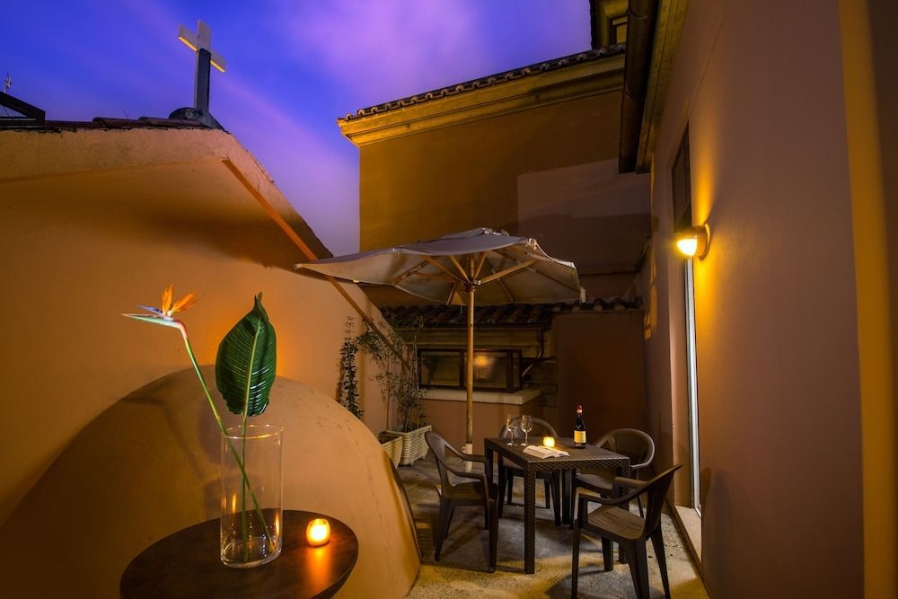 Hearth Hotel2