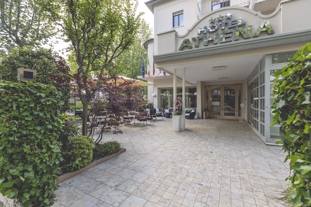 Athena Hotel0