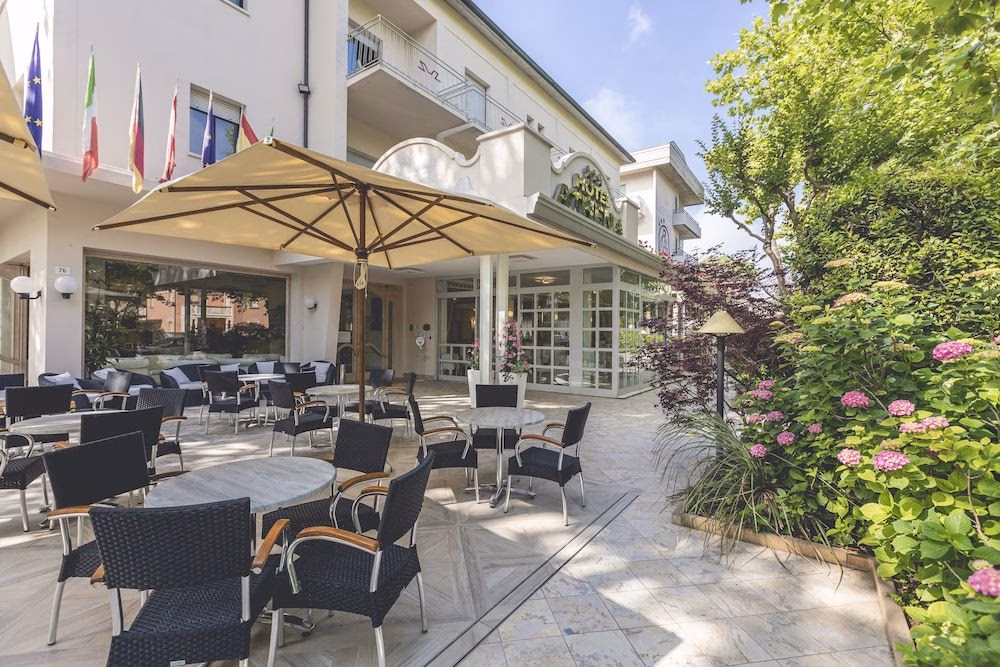 Athena Hotel3