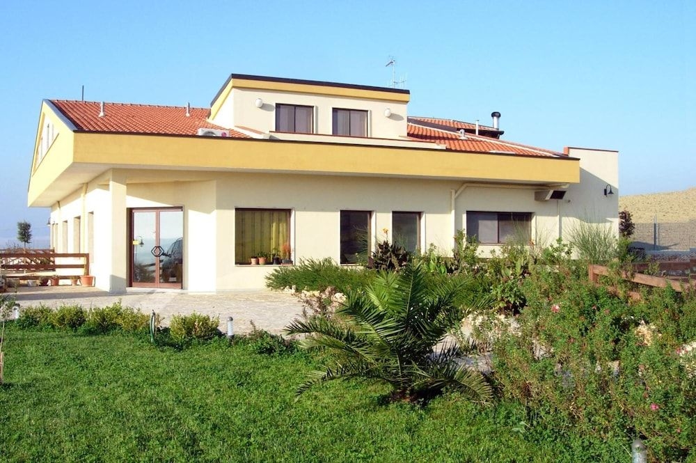 Agriturismo Terra dei Sassi2
