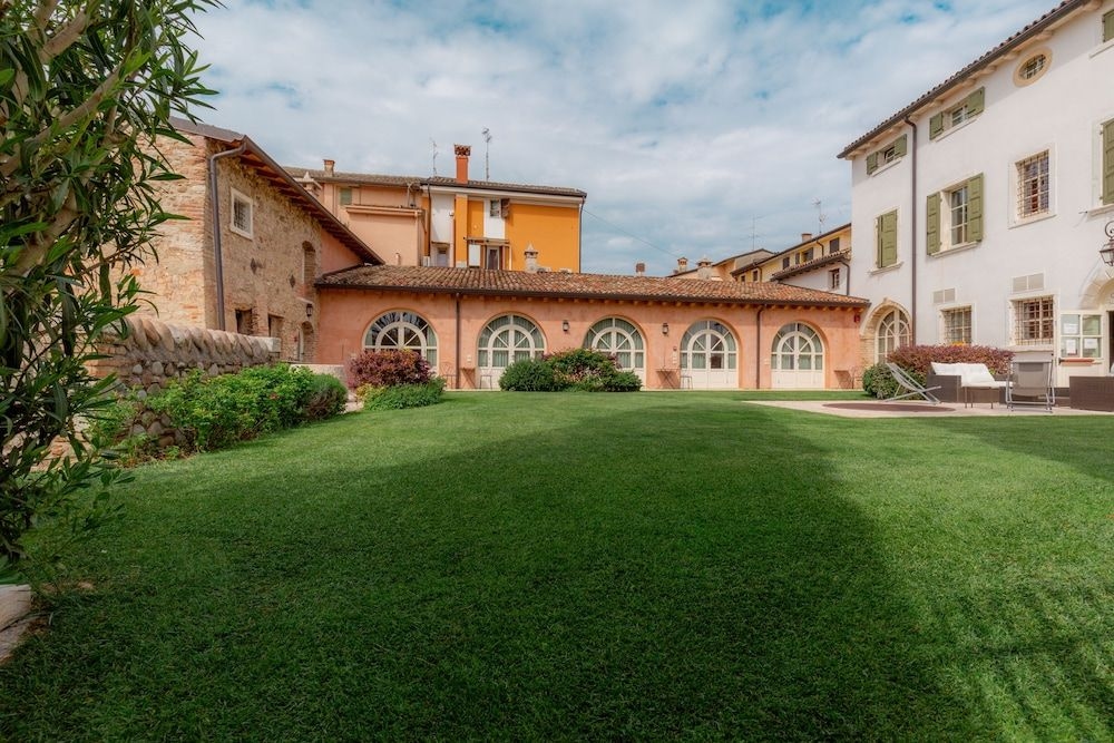 Residence Corte San Carlo1