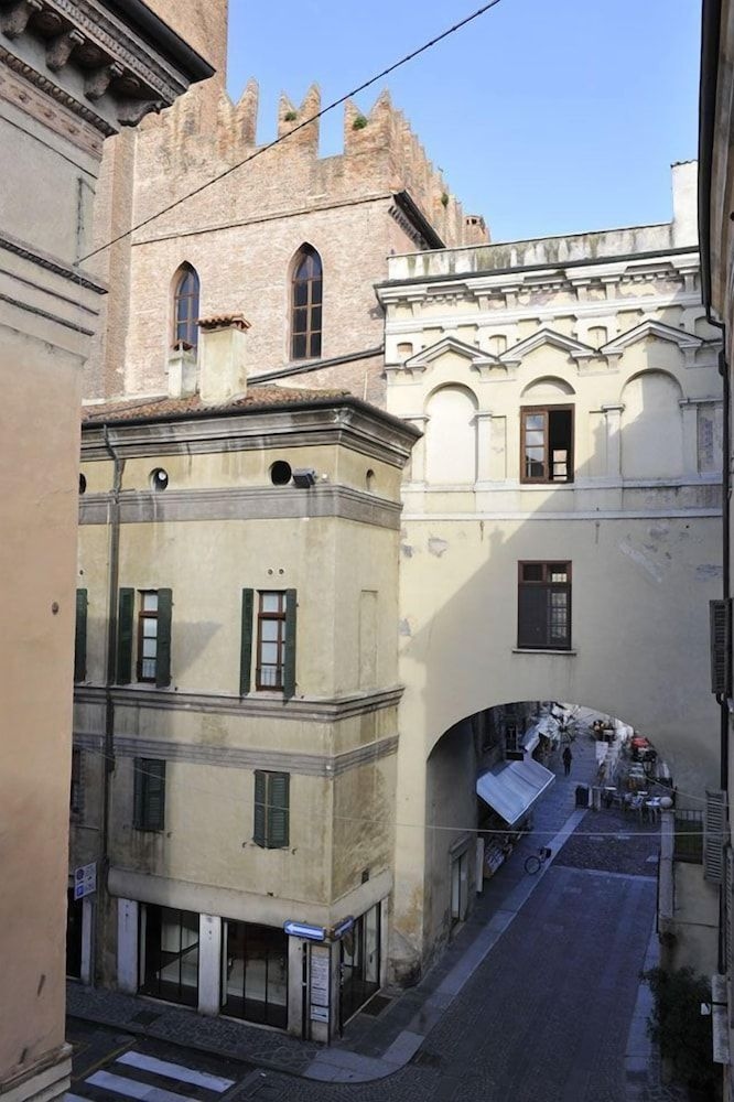Hotel Broletto1