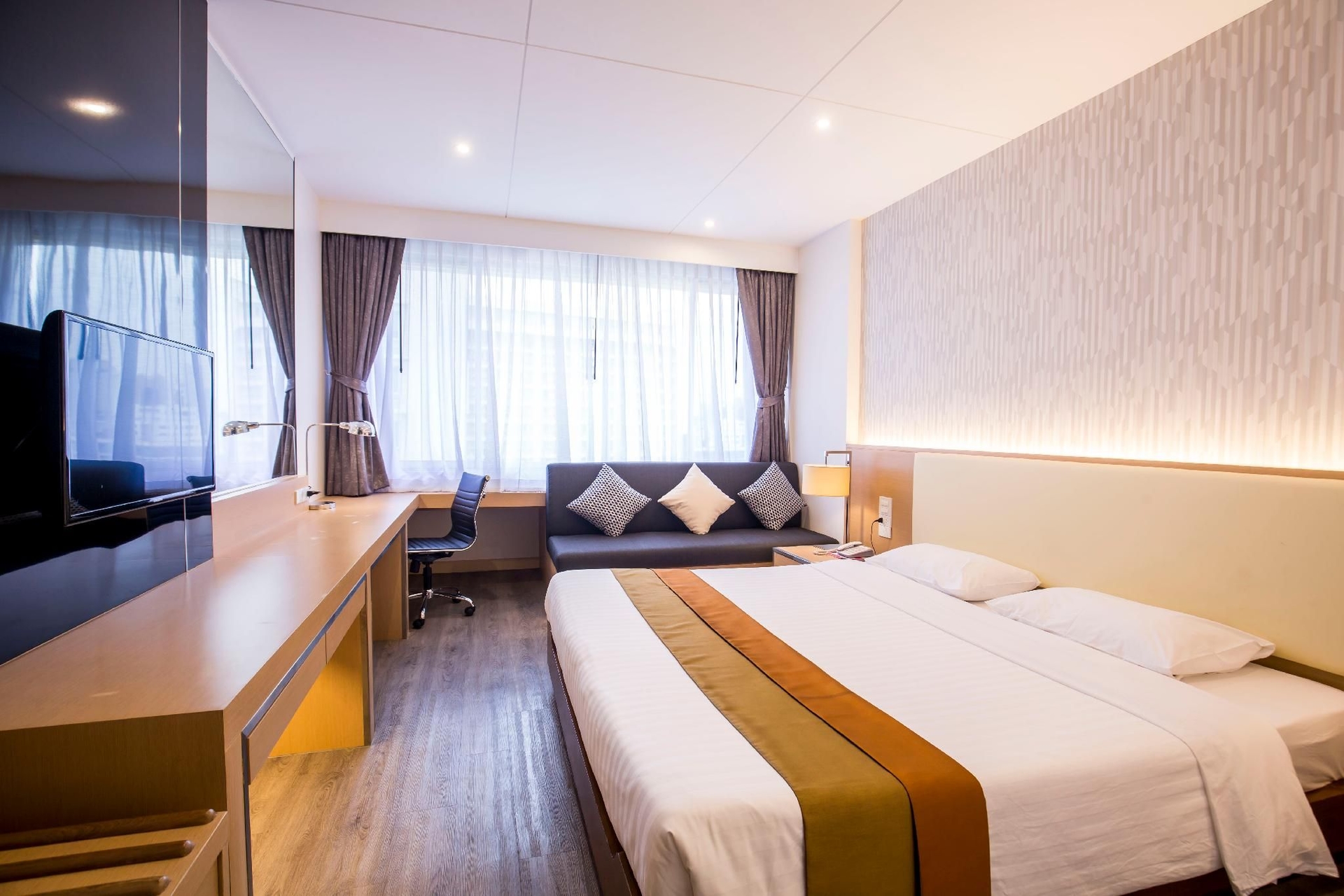 โรงแรมนานา กรุงเทพ (NANA Hotel Bangkok)4