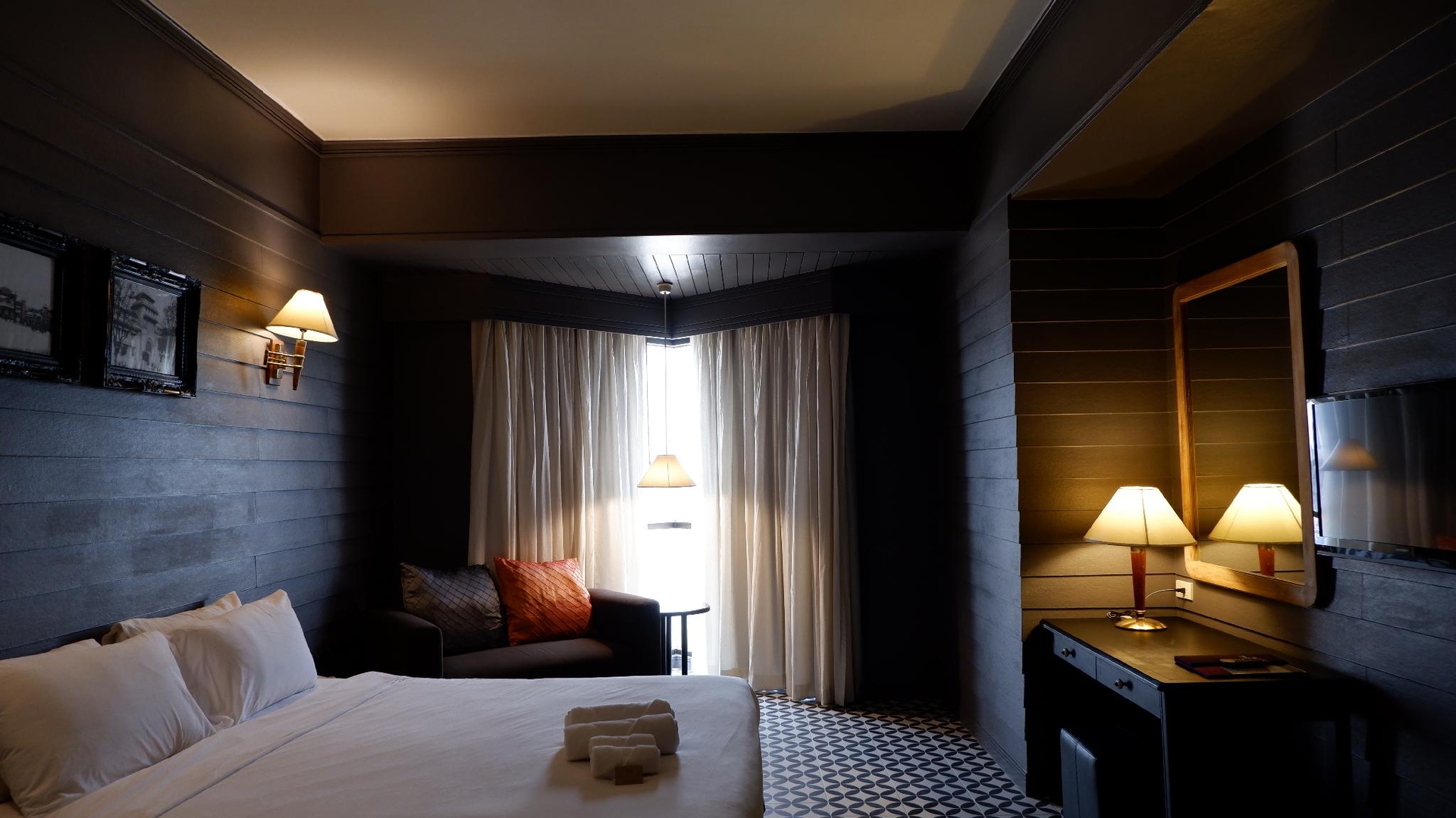 โรงแรมนภาลัย (Napalai Hotel)0