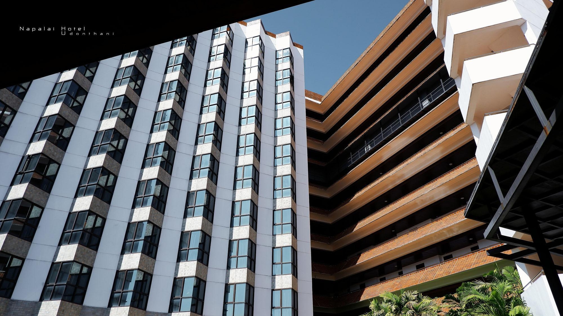 โรงแรมนภาลัย (Napalai Hotel)3