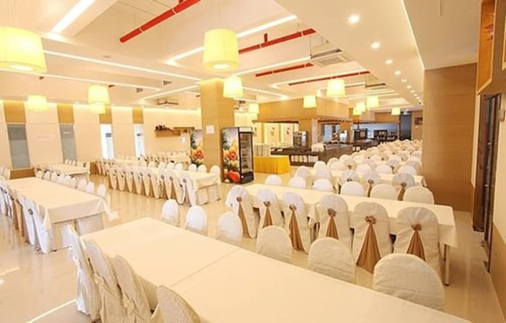 Sunshine Hotel4