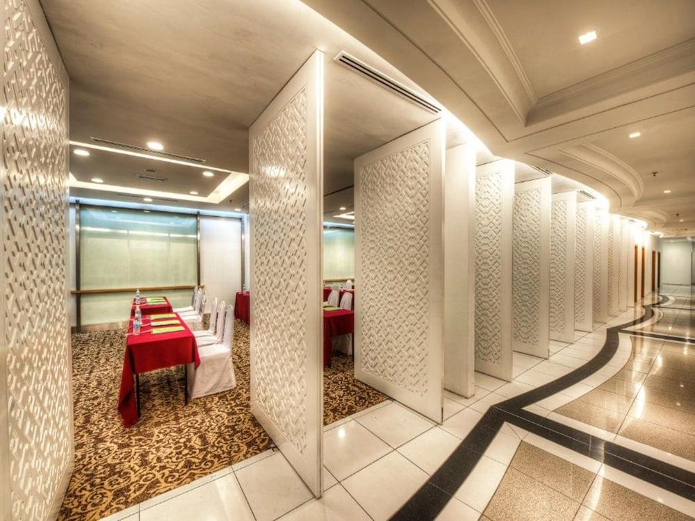 TH Hotel Kota Kinabalu2