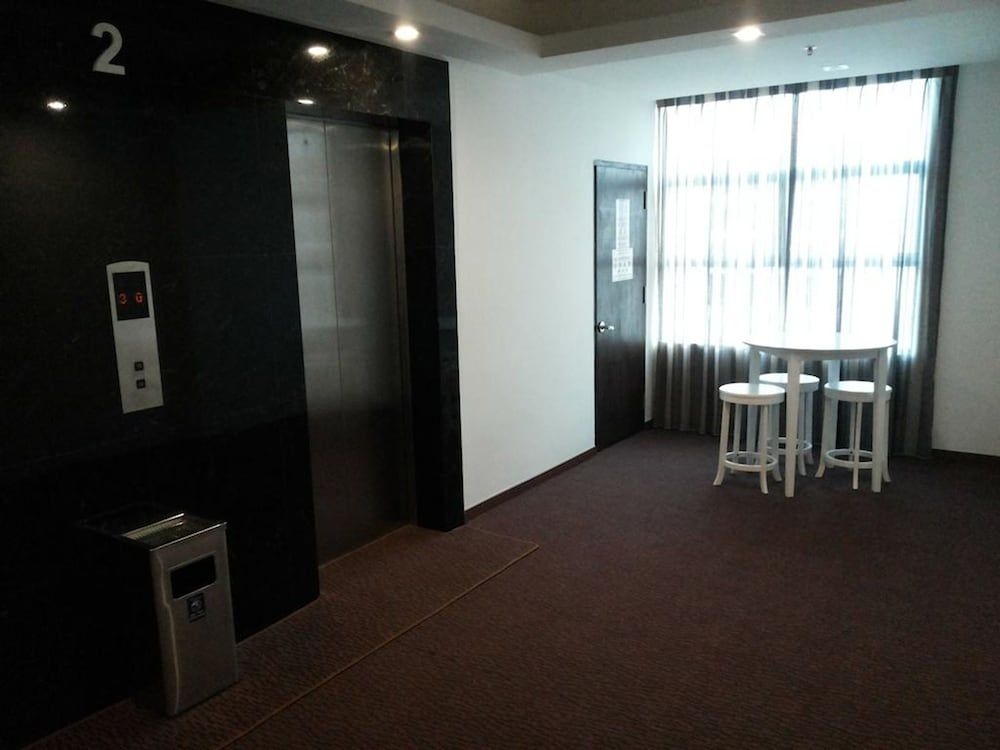 Eminent Hotel2