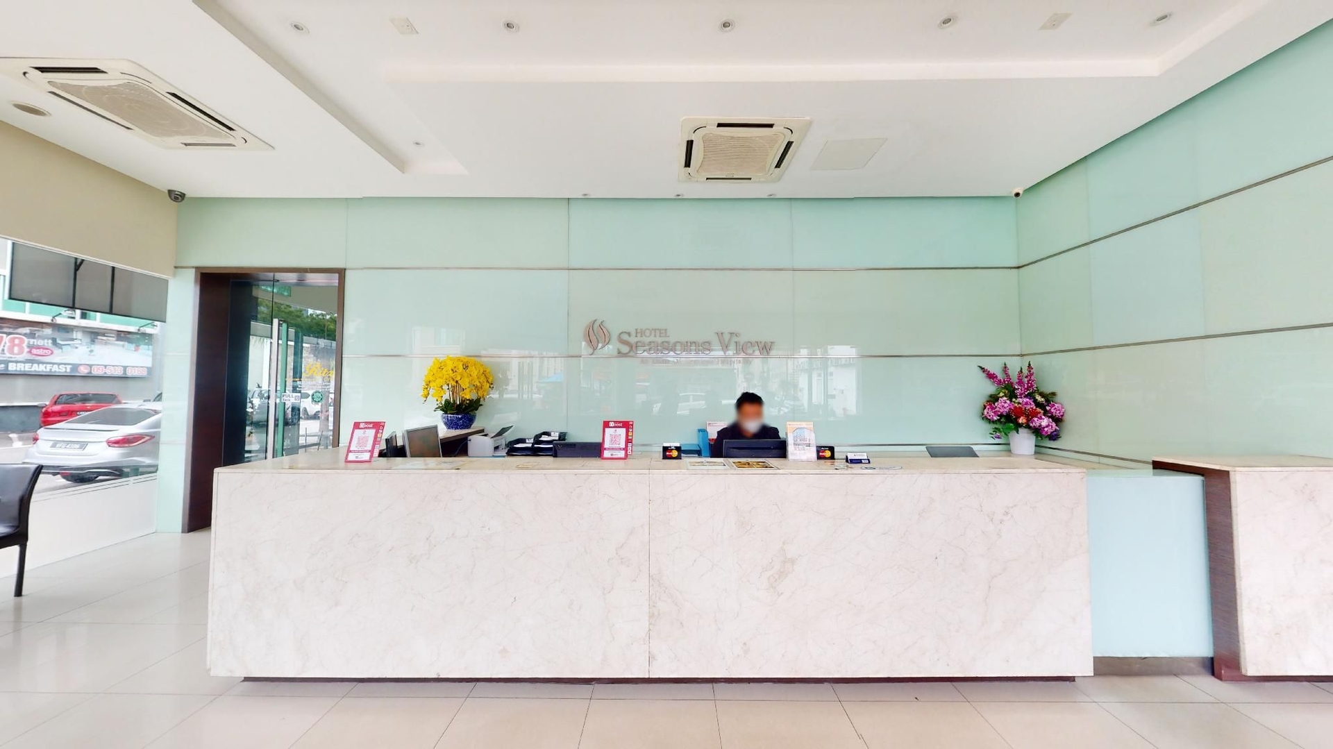 โรงแรมซีซั่นส์ วิว (Seasons View Hotel)3