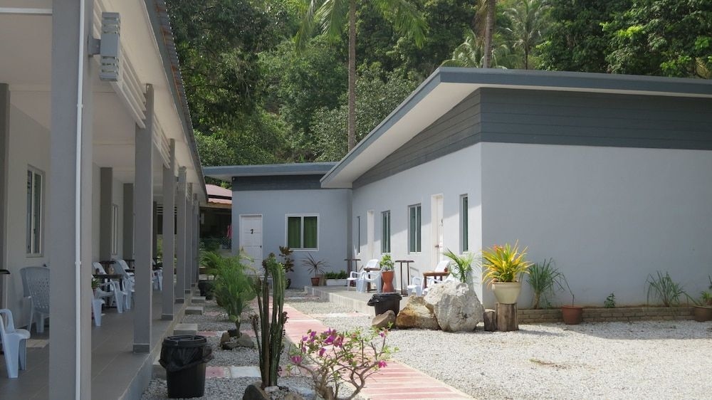 Cactus Inn2