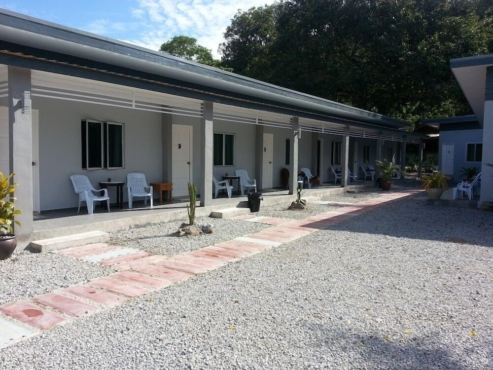 Cactus Inn1