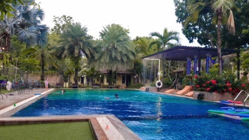 พาร์ค พูล รีสอร์ท (Park Pool Resort)2
