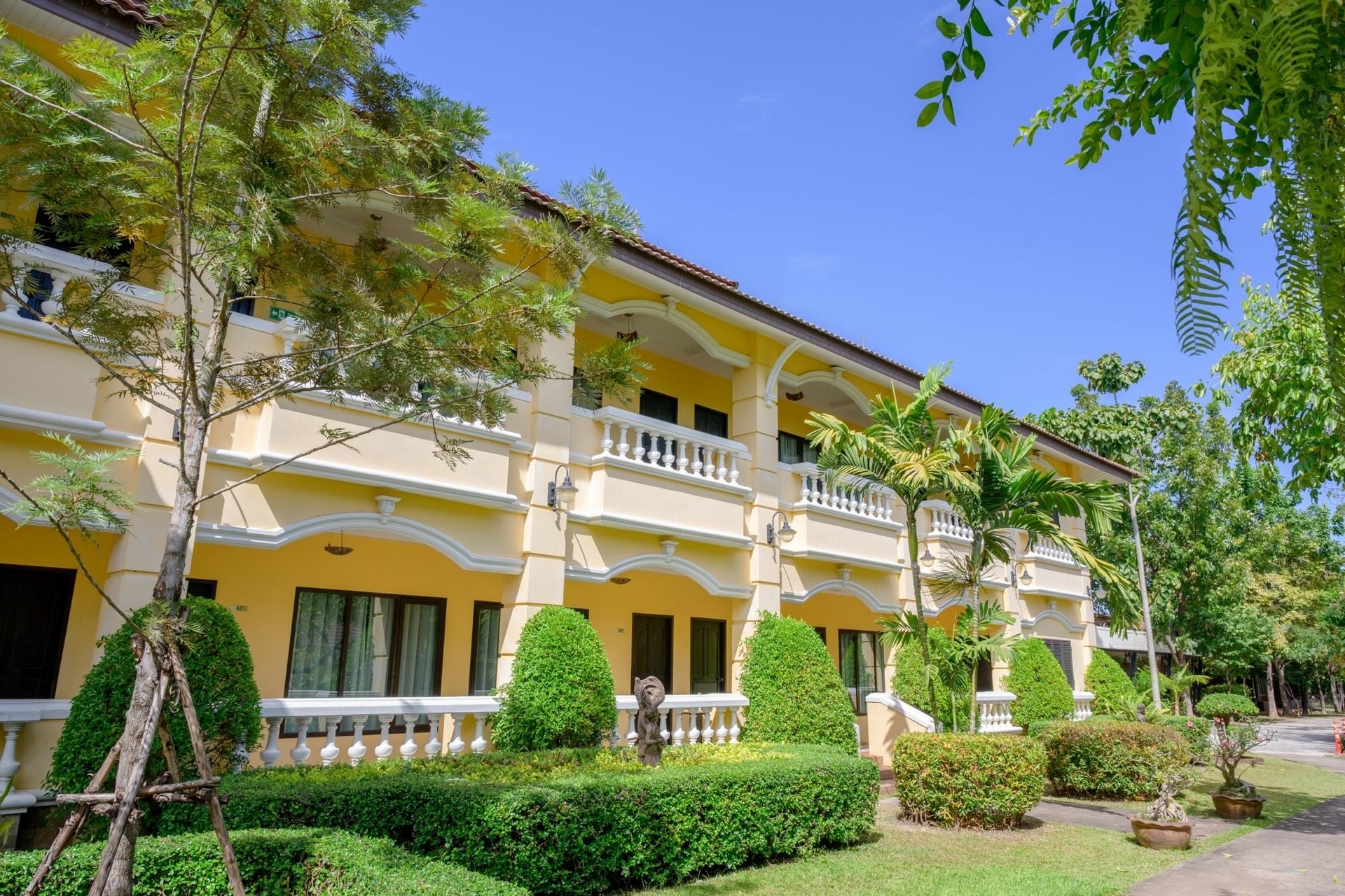 พาร์ค พูล รีสอร์ท (Park Pool Resort)1