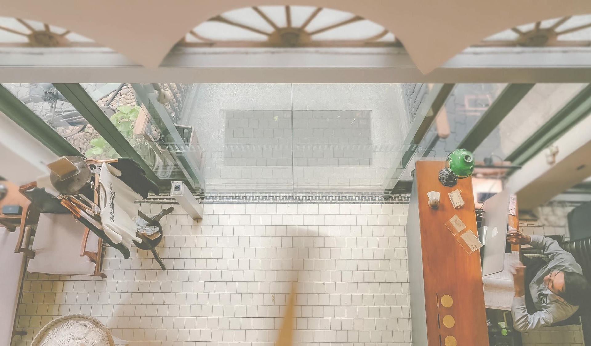 โรงแรมเยสเตอร์เดย์ (Yesterday Hotel)2