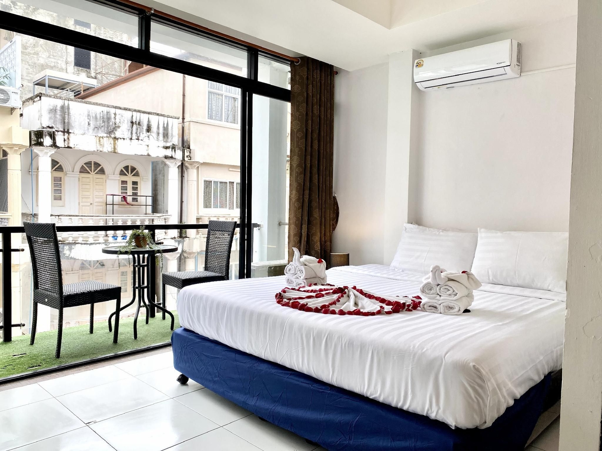 Beachwalk Patong2