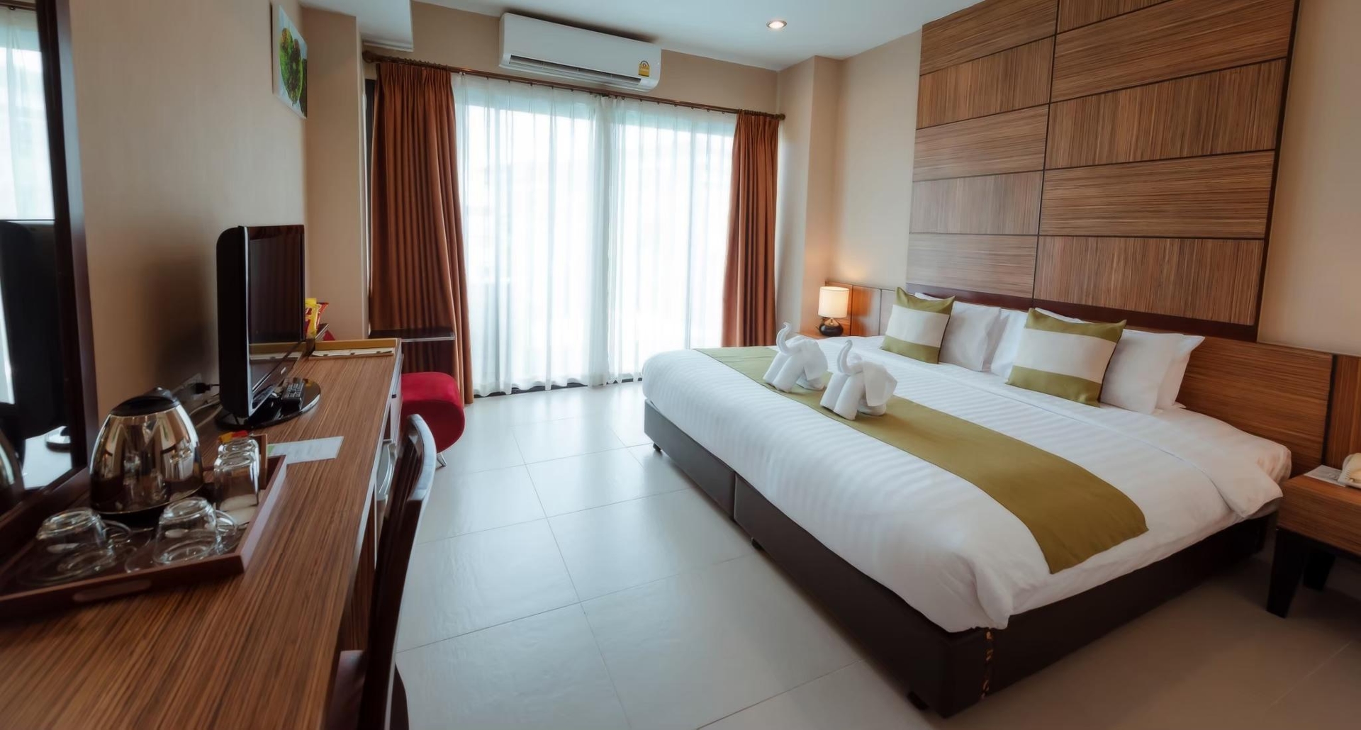 โรงแรมเดอะ พรรณราย (The Pannarai Hotel)1
