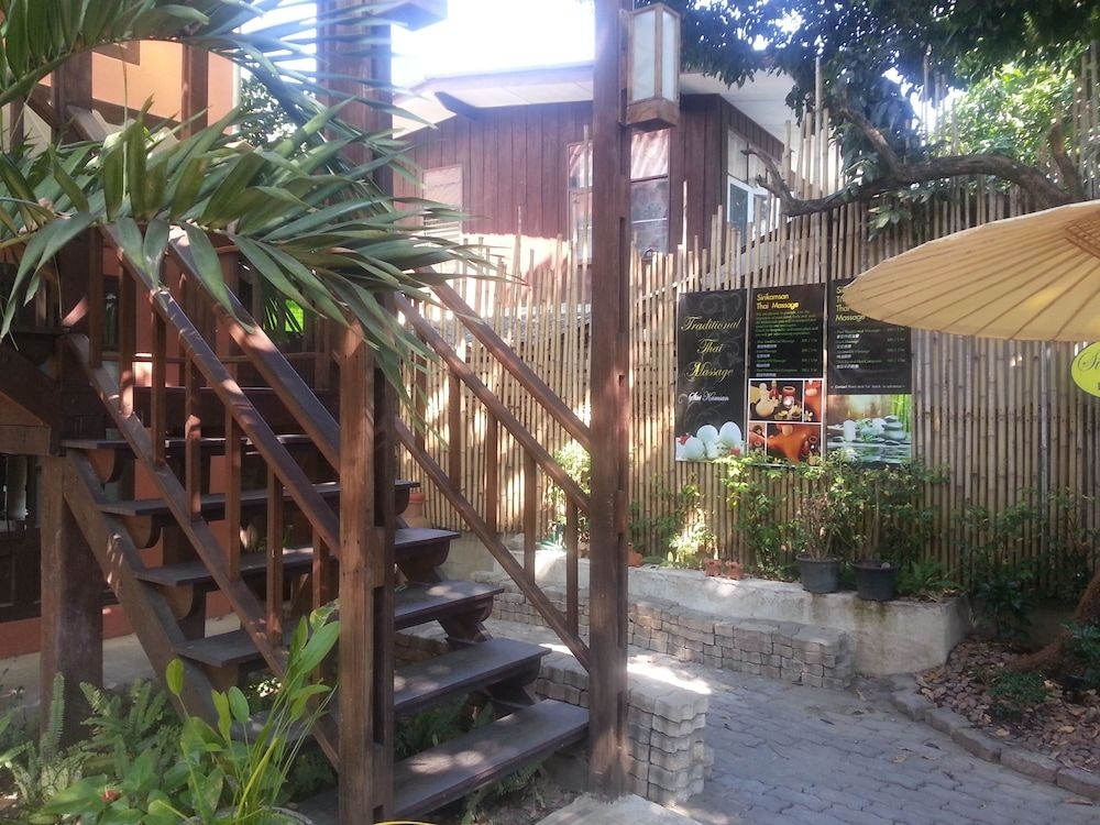 Sirikamsan House4