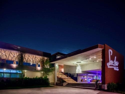 ซี ทู พูล วิลล่า (Sea Two Pool Villa)1