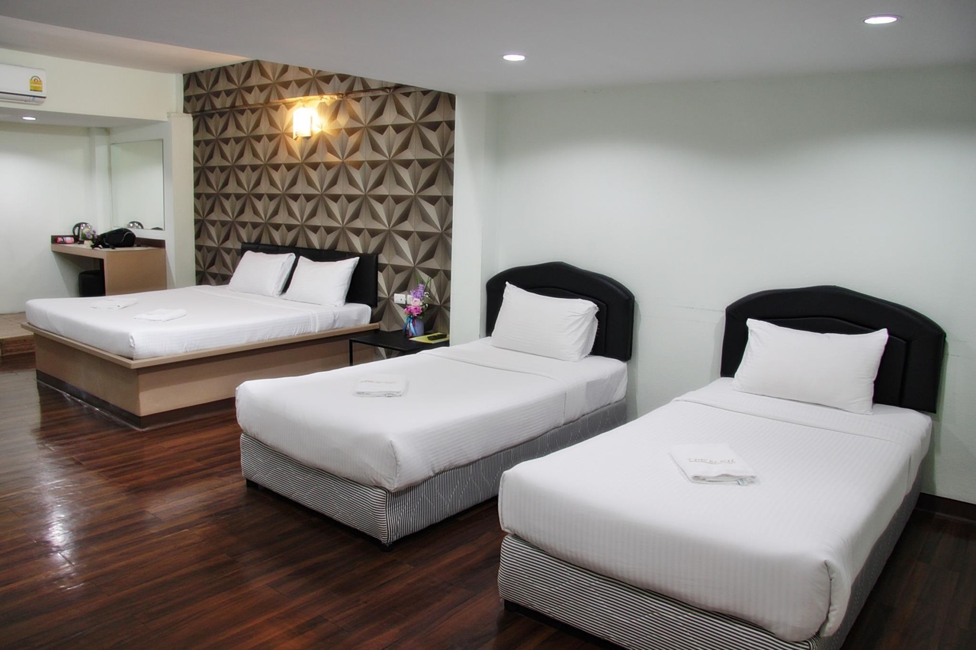 เดอะ เบลส เรสซิเดนซ์ (The Bless Residence)4
