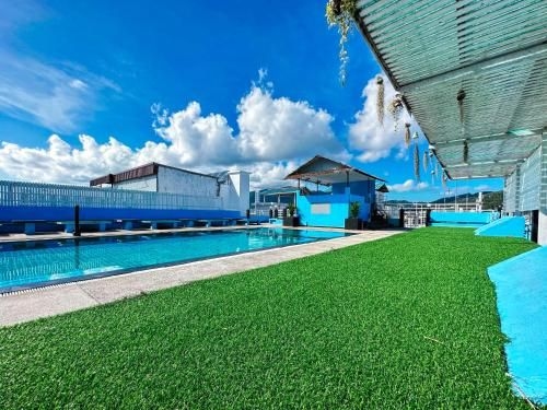 โรงแรมบายา ภูเก็ต (Hotel Baya Phuket)0