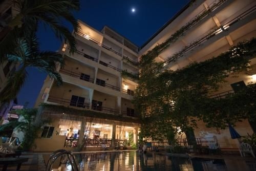 โอเป เดอ เพลส พัทยา (Opey De Place Pattaya)4