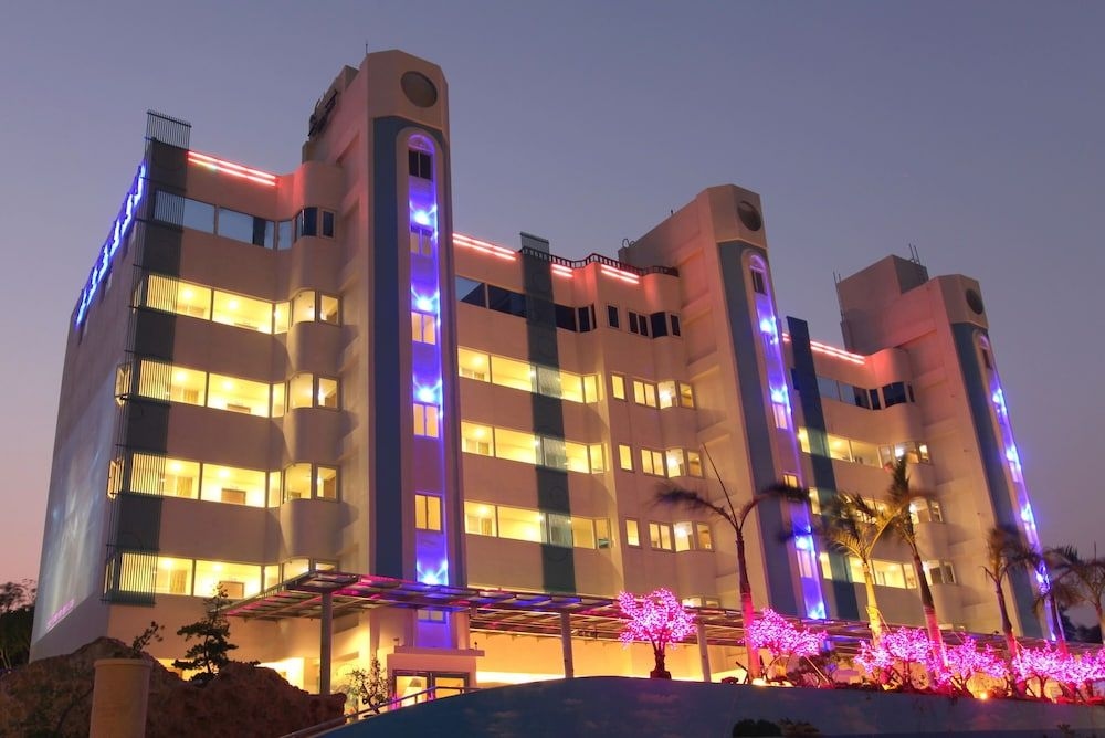Clownfish Resort0