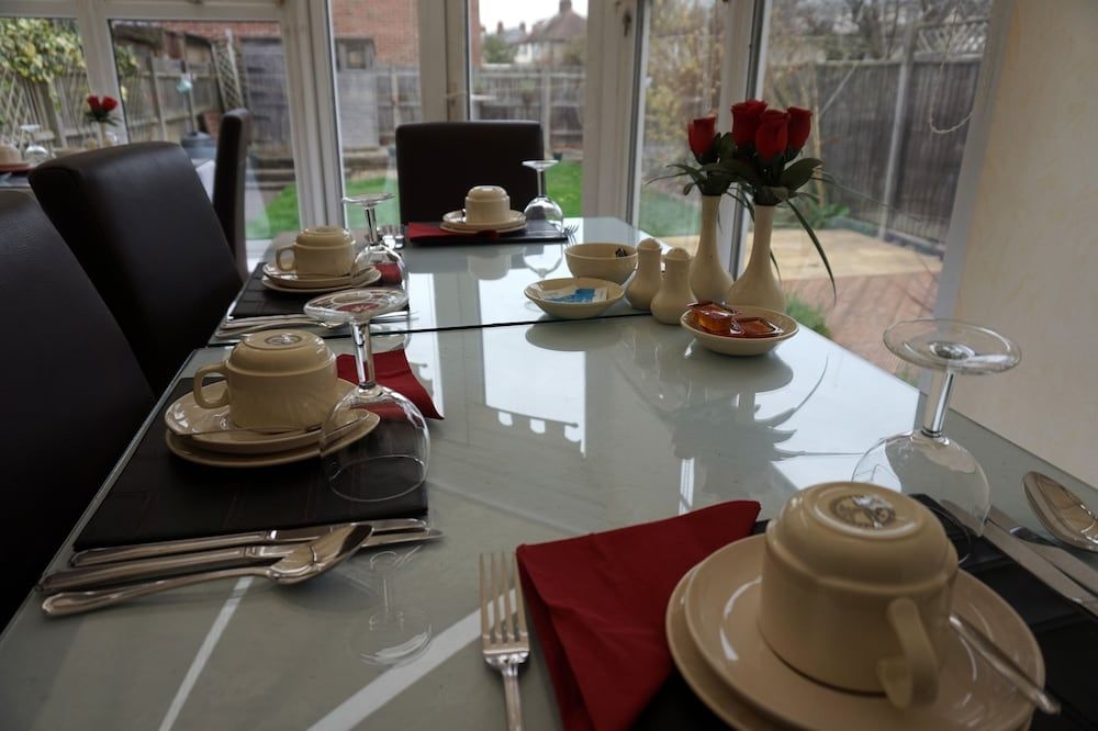 The Ridings Guest House4