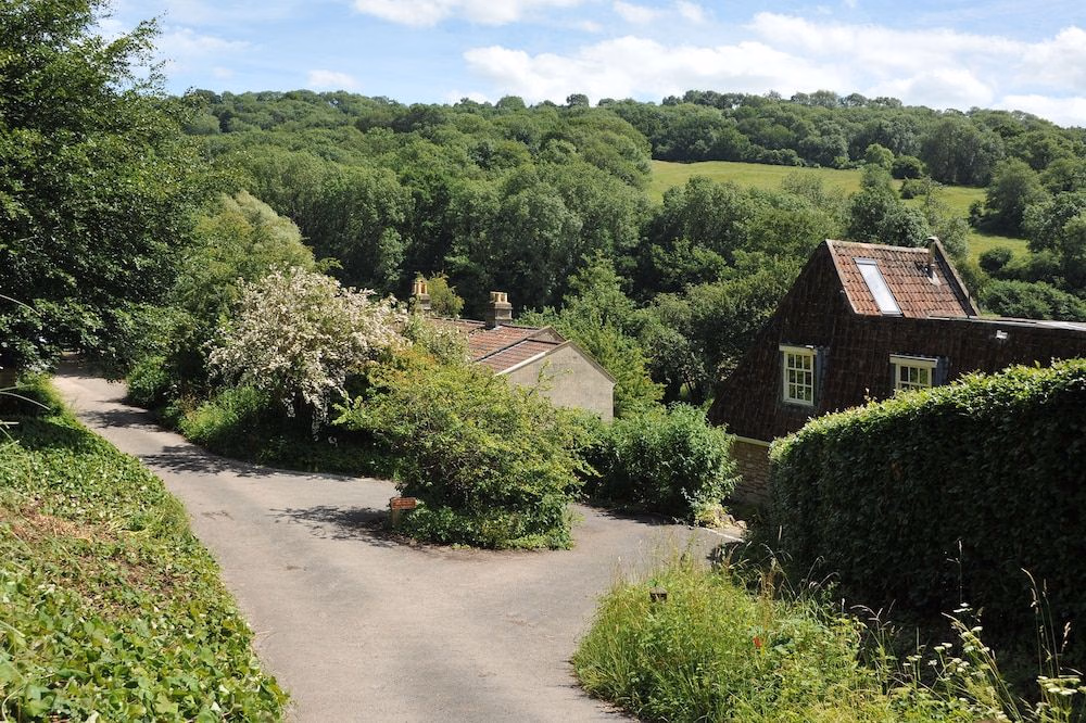 Tucking Mill View4