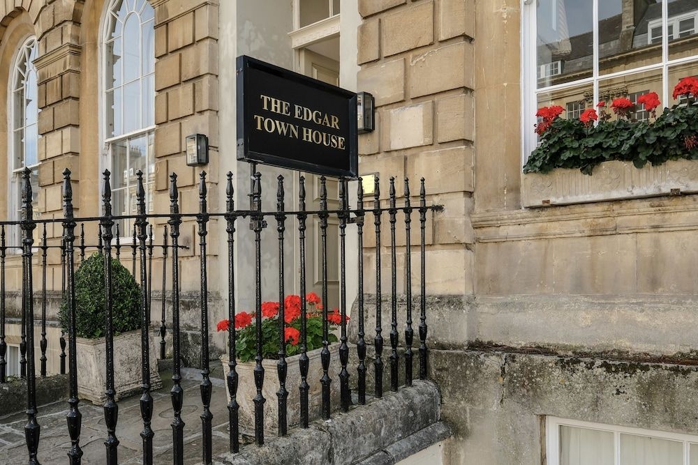Edgar Townhouse2