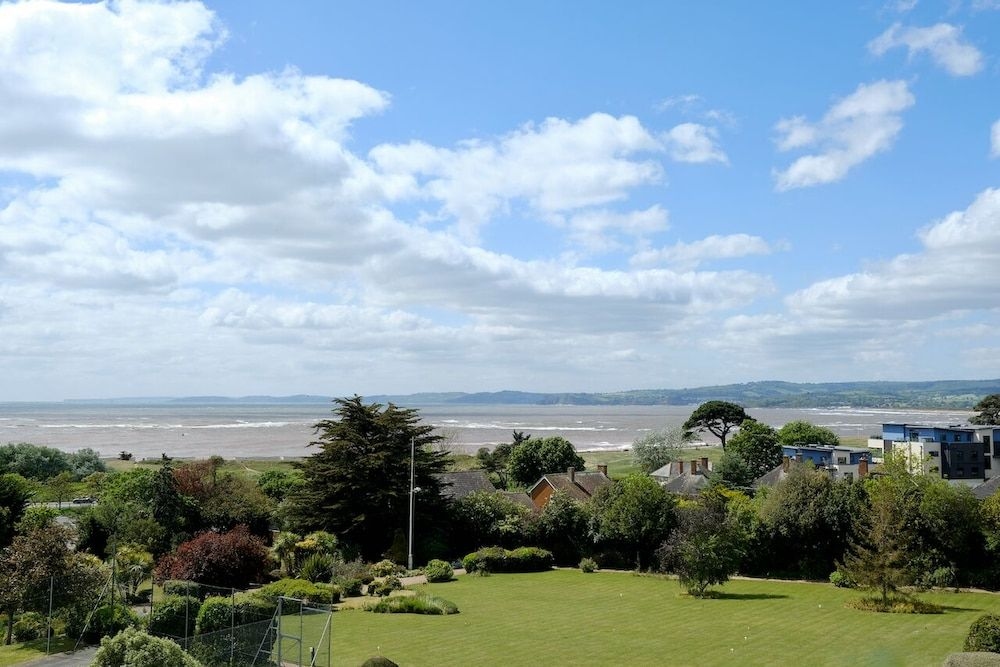 The Devoncourt2