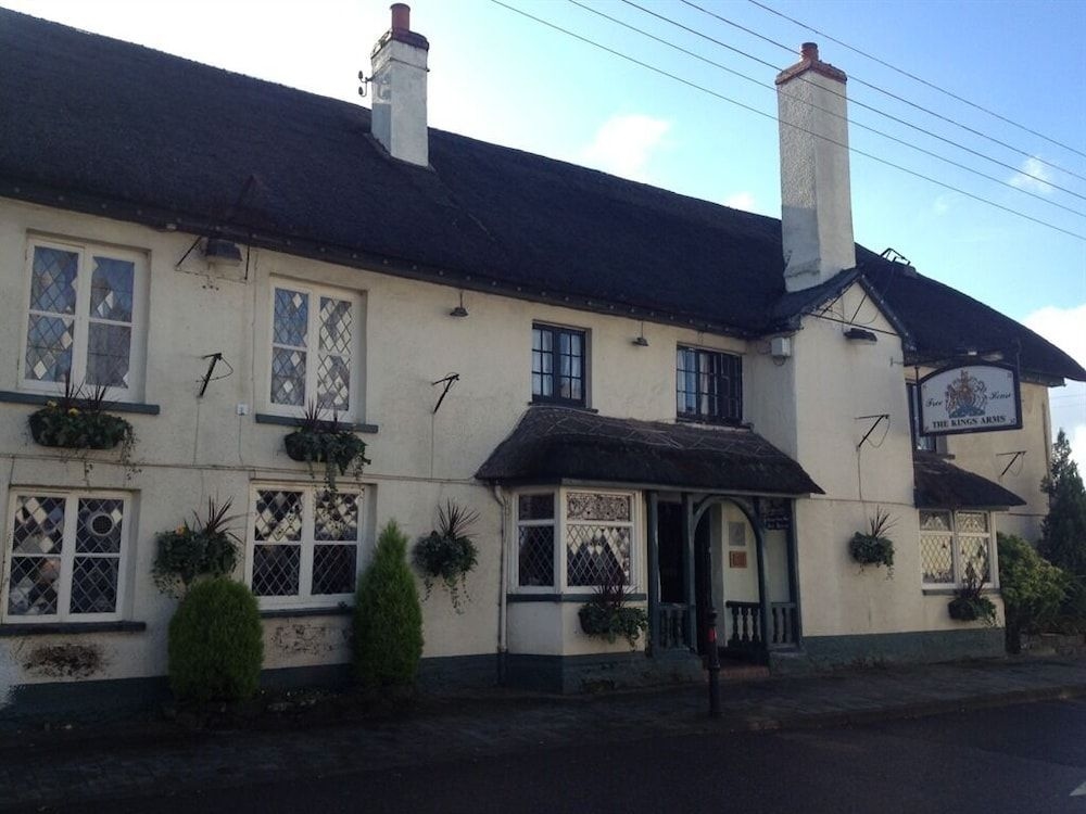 Kings Arms Inn1