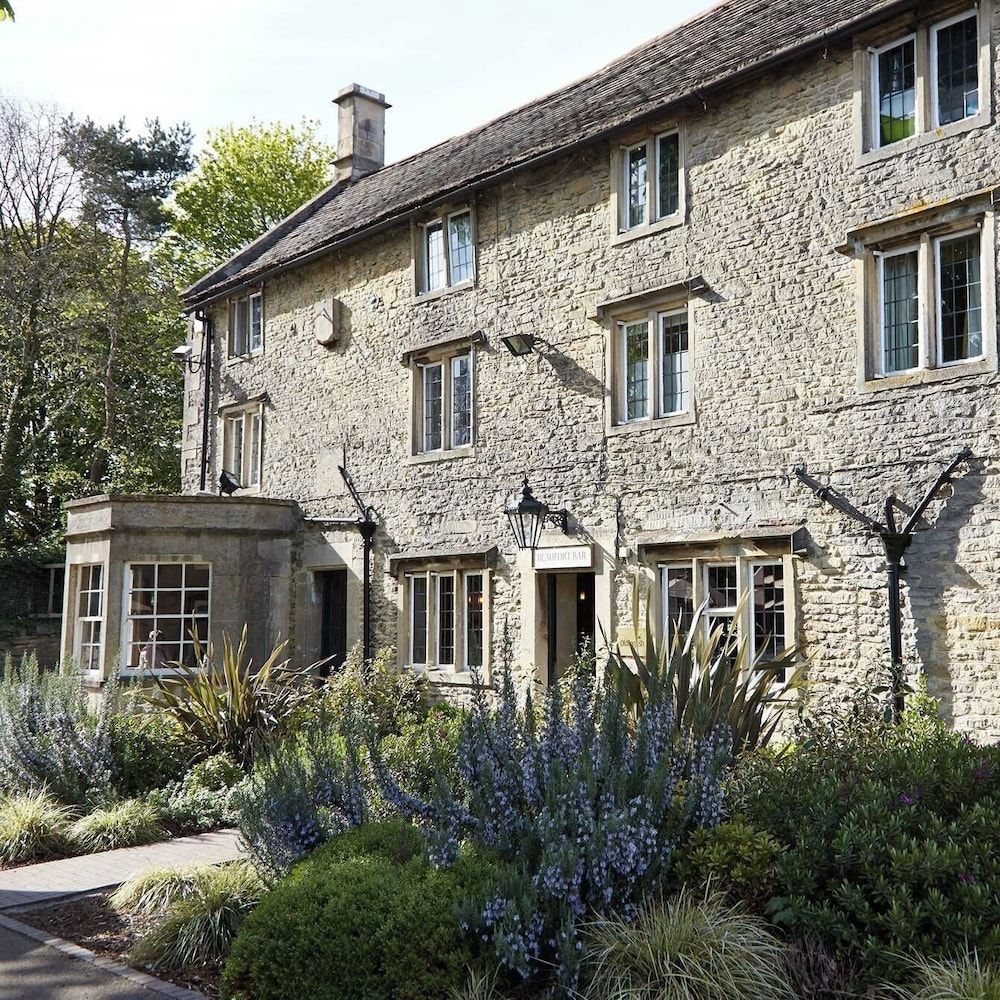 Cross Hands Hotel1