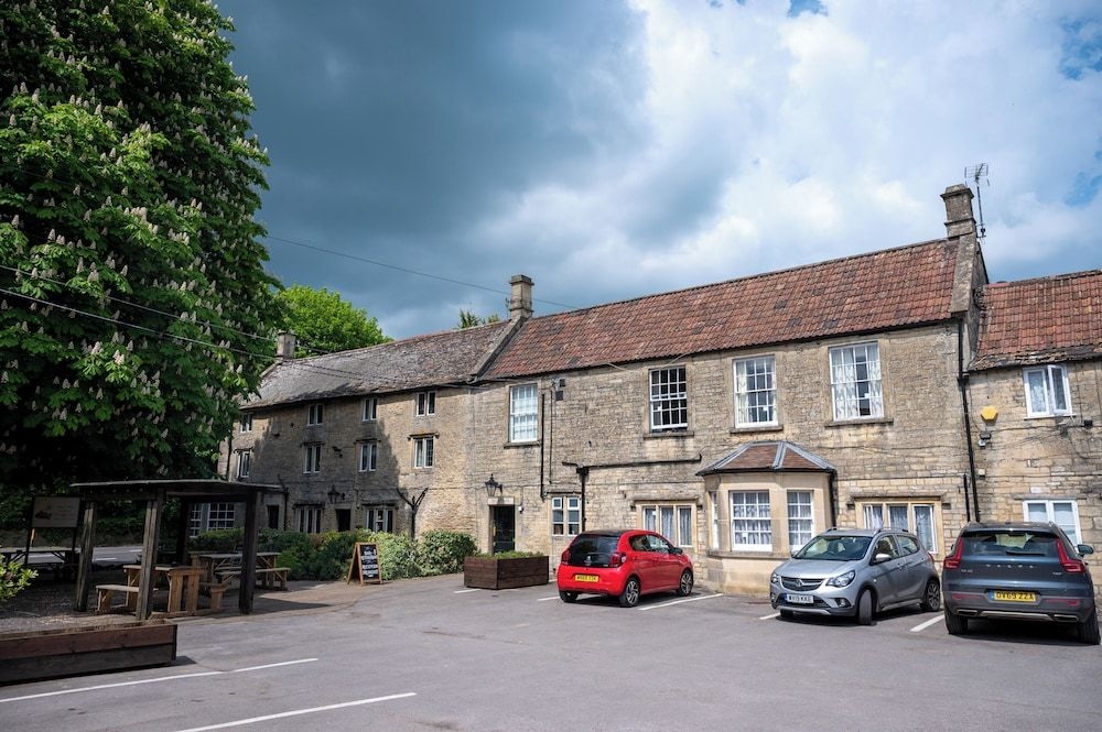 Cross Hands Hotel3