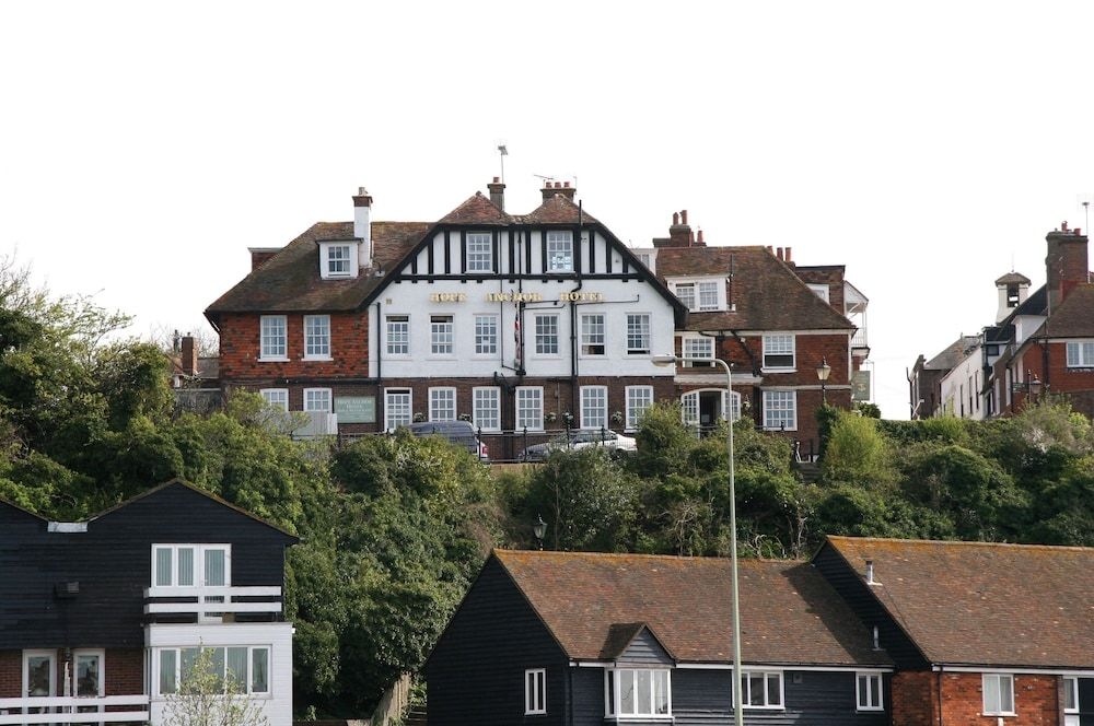 The Hope Anchor Hotel and Restaurant2
