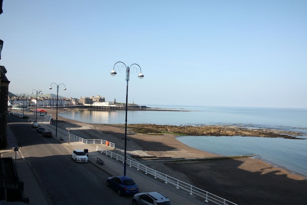 The Glengower Hotel0
