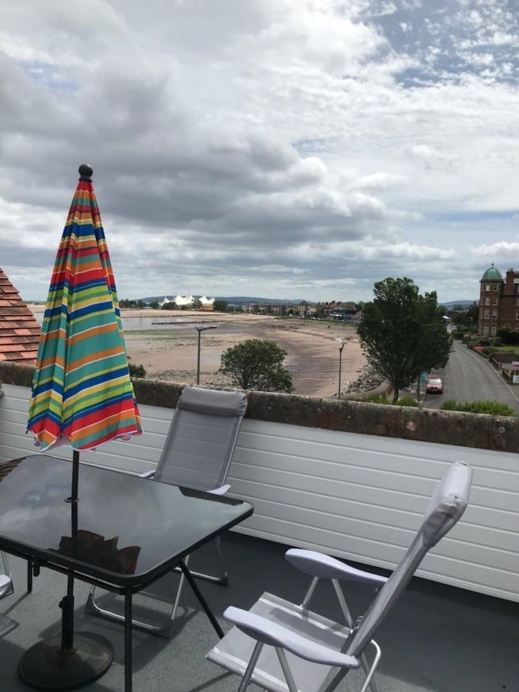 Beachside Suites0