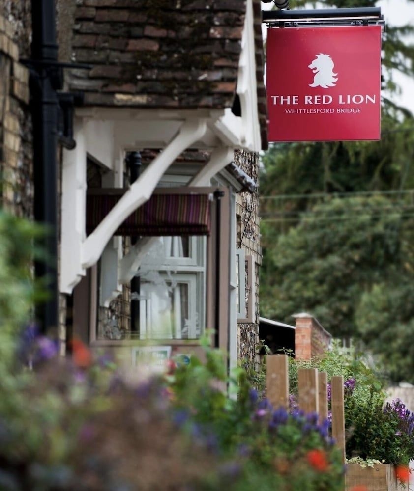 The Red Lion0