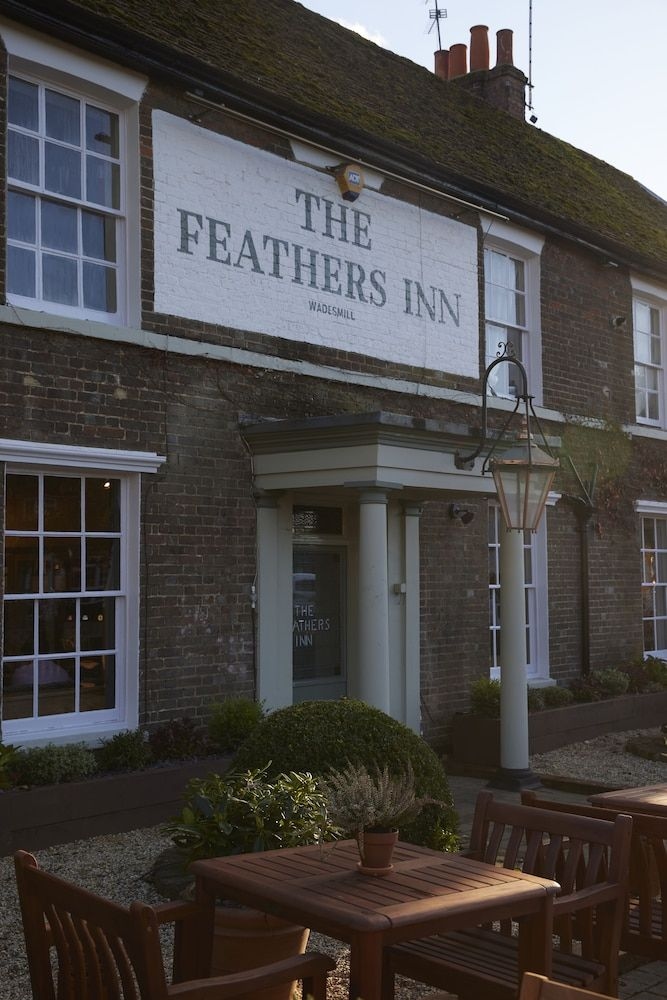 Feathers Inn4