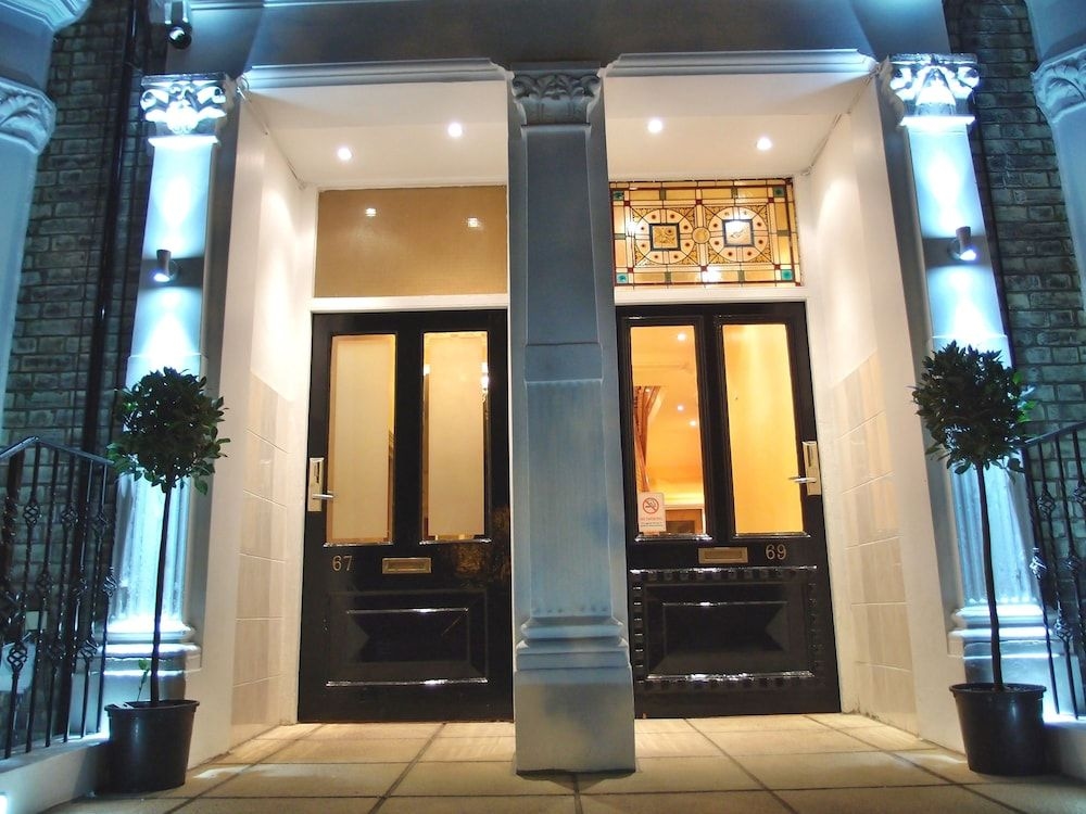 Hotel 653