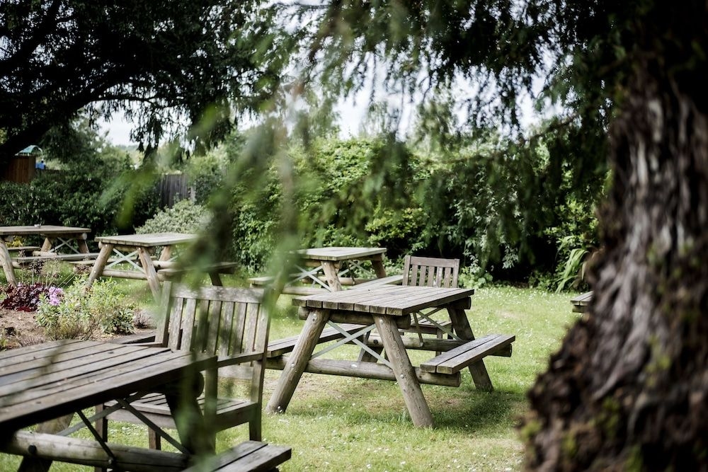 Hinds Head Hotel4