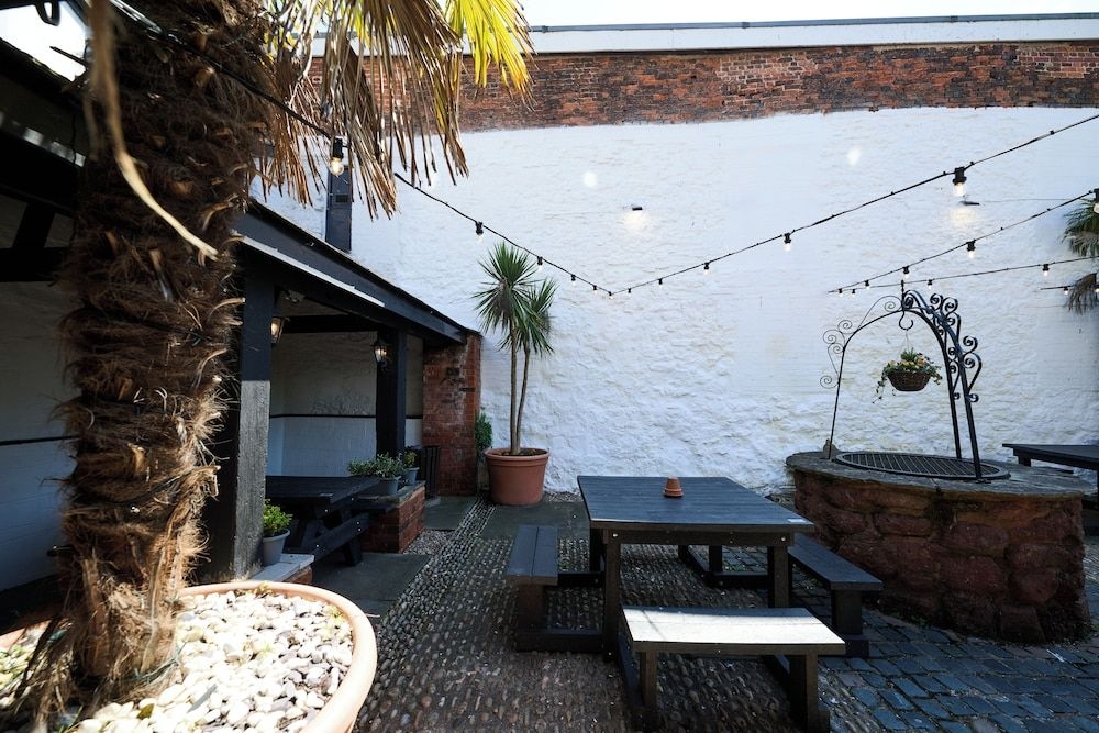 White Hart2