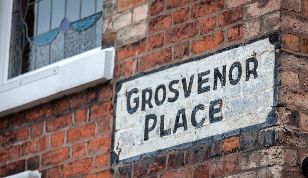 Grosvenor Place Guest House4