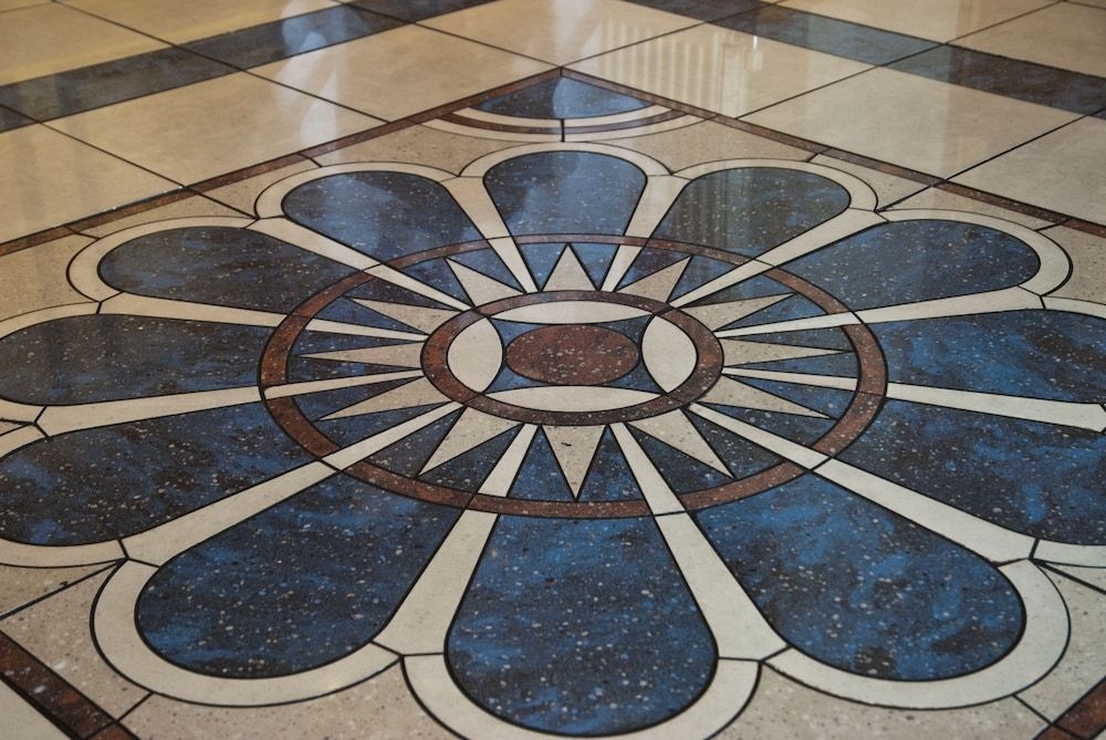 Royal Hotel4
