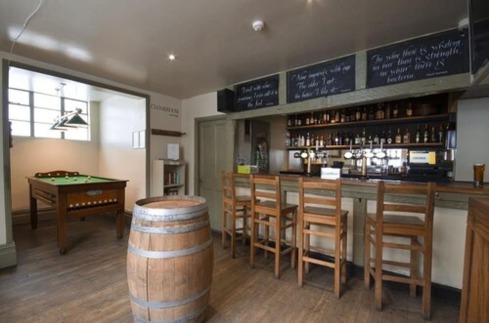 The White Hart2