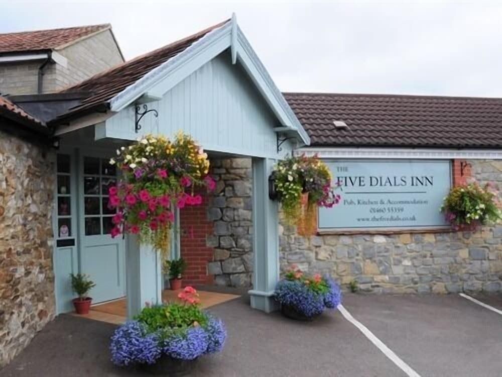 The Five Dials Inn4