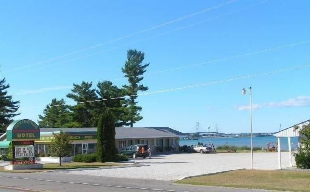 Northwinds Motel3